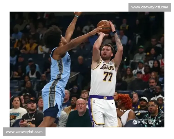 马刺对阵湖人直播焦点之战巨星碰撞赛场风云再起西部宿敌巅峰较量全程关注